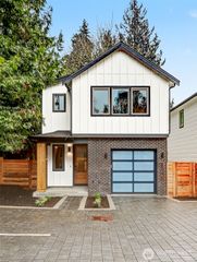 11251 108th Avenue NE, Kirkland, WA 98033