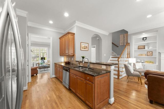 594 Parkside Village, Marietta, GA 30060