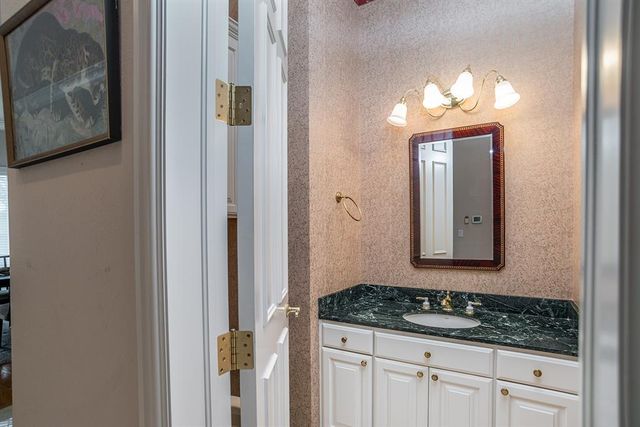 5708 Woodlake Drive, Stillwater, OK 74074