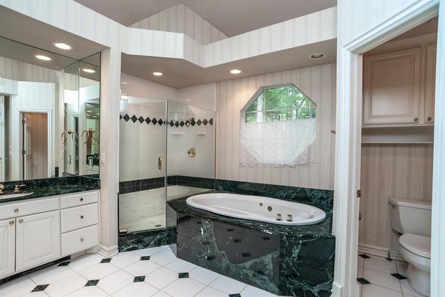 5708 Woodlake Drive, Stillwater, OK 74074