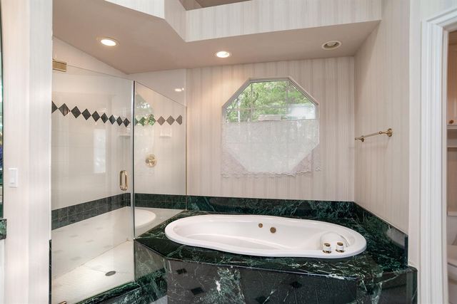 5708 Woodlake Drive, Stillwater, OK 74074