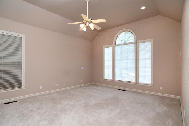 5708 Woodlake Drive, Stillwater, OK 74074