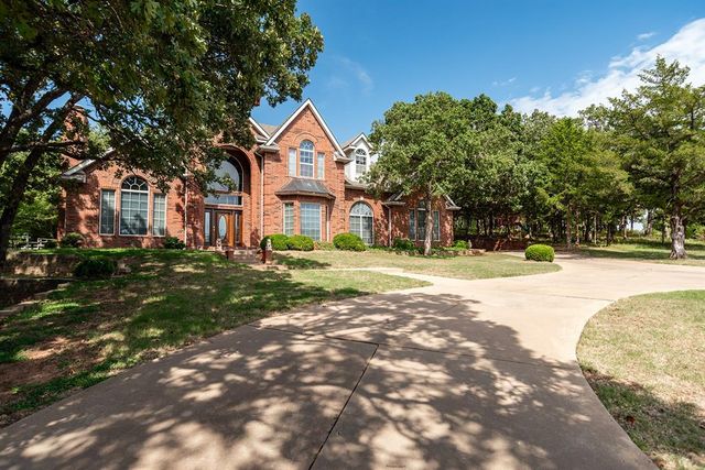 5708 Woodlake Drive, Stillwater, OK 74074