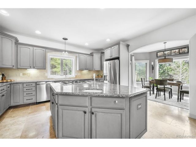 450 E Stirrup Trl, Monument, CO 80132