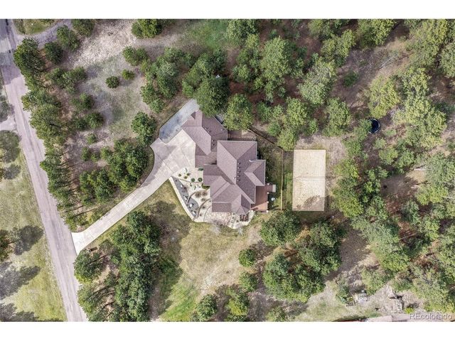450 E Stirrup Trl, Monument, CO 80132