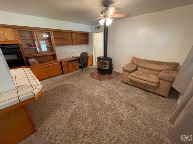 917 Cherry Hills Drive, Bakersfield, CA 93309