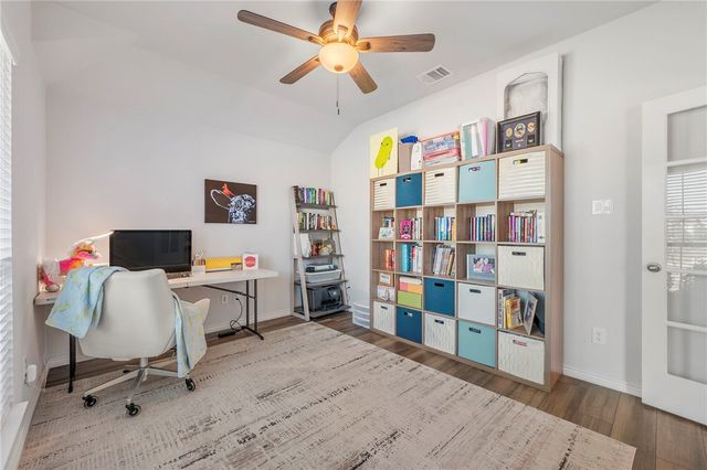 6202 Darlington Avenue, College Station, TX 77845