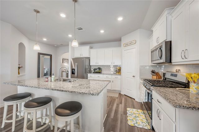 6202 Darlington Avenue, College Station, TX 77845