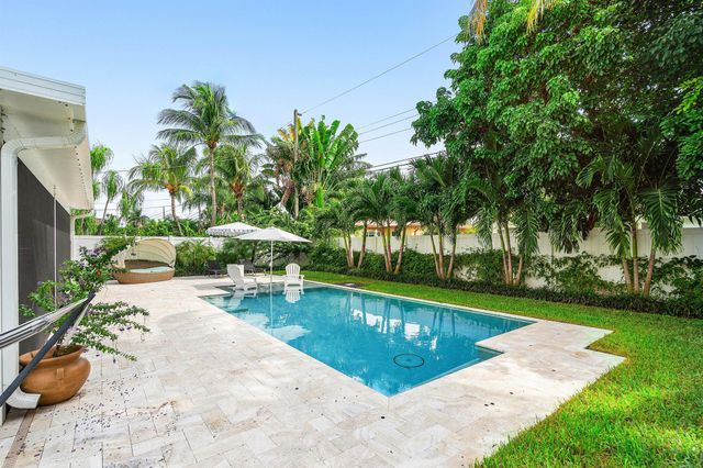 2810 SW 5th Street, Boynton Beach, FL 33435