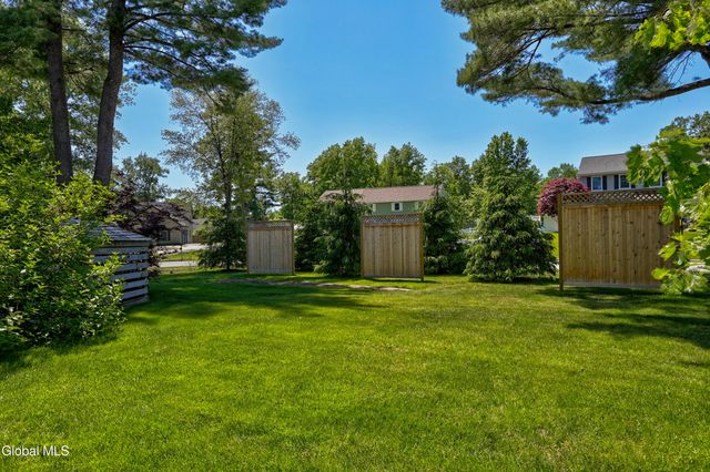 5 Mystic Lane, Saratoga Springs, NY 12866