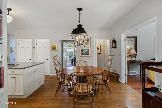 5 Mystic Lane, Saratoga Springs, NY 12866