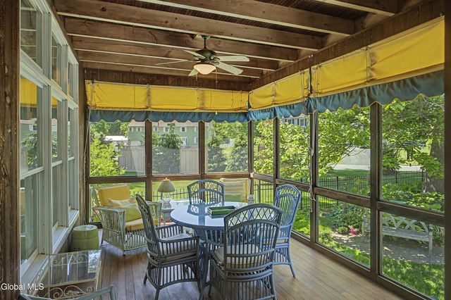 5 Mystic Lane, Saratoga Springs, NY 12866