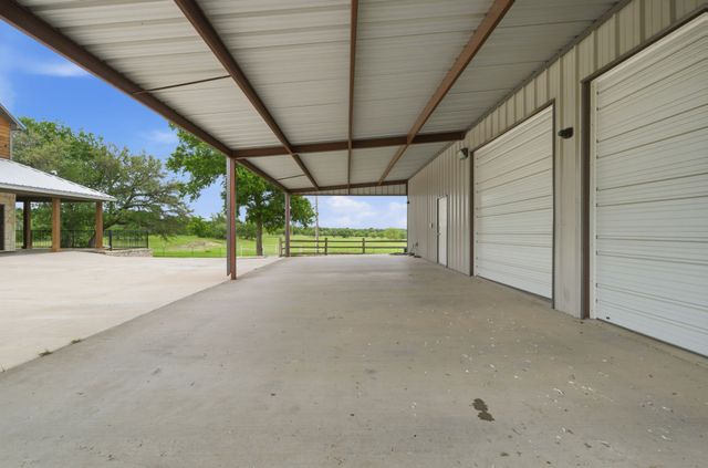 1632 County Road 4125, Iredell, TX 76649