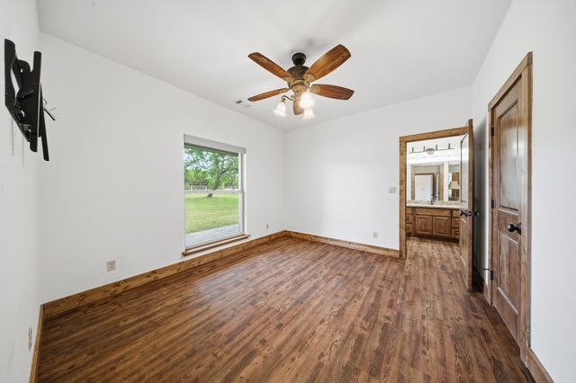 1632 County Road 4125, Iredell, TX 76649