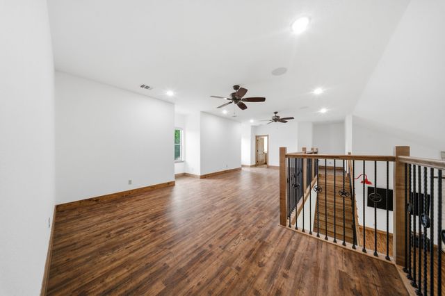 1632 County Road 4125, Iredell, TX 76649