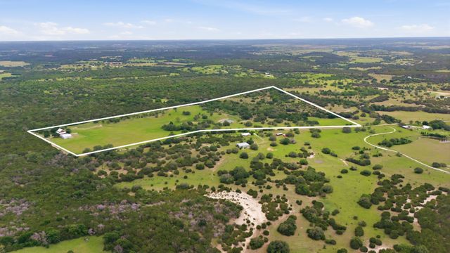 1632 County Road 4125, Iredell, TX 76649