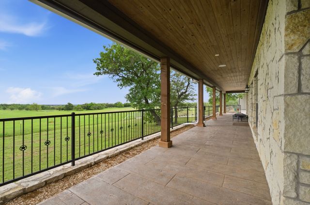 1632 County Road 4125, Iredell, TX 76649