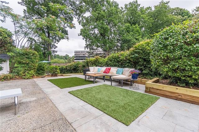 2341 Brenda Drive SE, Smyrna, GA 30080