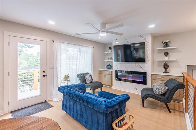 2341 Brenda Drive SE, Smyrna, GA 30080