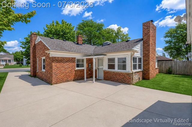 4335 W 14 Mile Road, Royal Oak, MI 48073