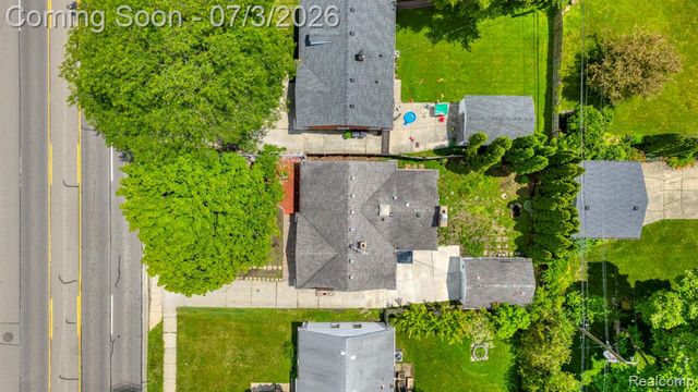 4335 W 14 Mile Road, Royal Oak, MI 48073