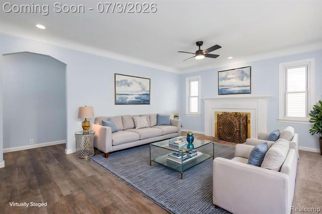 4335 W 14 Mile Road, Royal Oak, MI 48073
