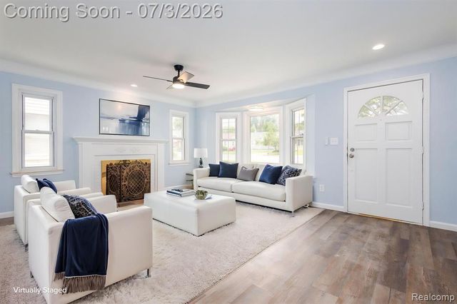 4335 W 14 Mile Road, Royal Oak, MI 48073
