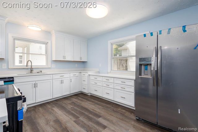 4335 W 14 Mile Road, Royal Oak, MI 48073