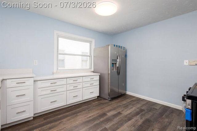 4335 W 14 Mile Road, Royal Oak, MI 48073