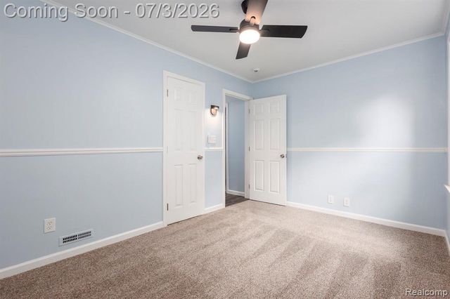 4335 W 14 Mile Road, Royal Oak, MI 48073