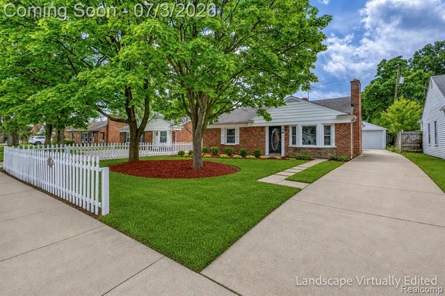 4335 W 14 Mile Road, Royal Oak, MI 48073