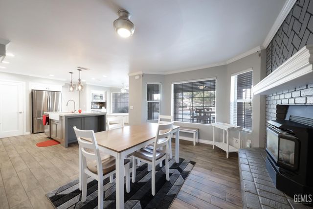 6400 Madonna Avenue, Bakersfield, CA 93308