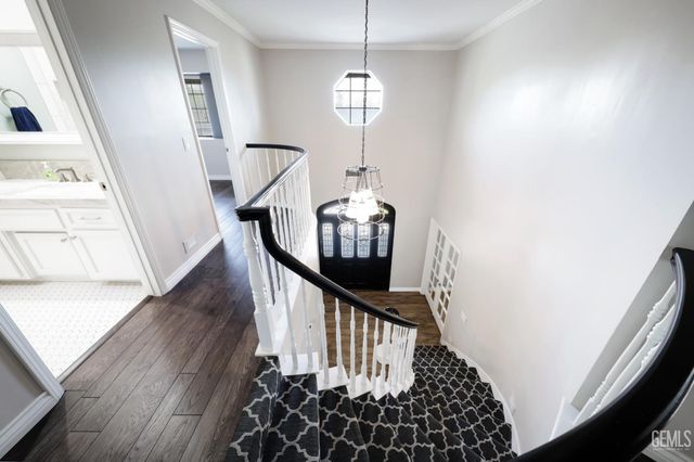 6400 Madonna Avenue, Bakersfield, CA 93308