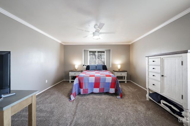 6400 Madonna Avenue, Bakersfield, CA 93308