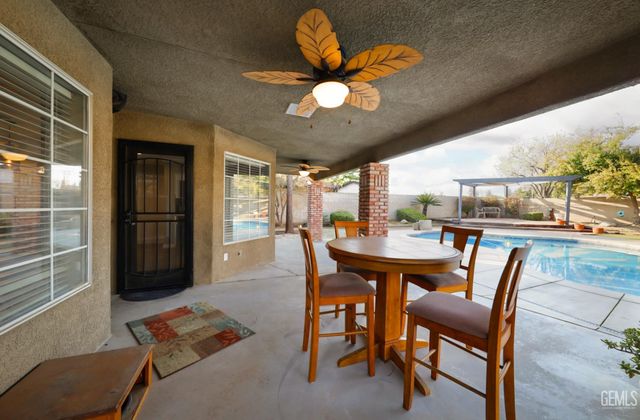 6400 Madonna Avenue, Bakersfield, CA 93308