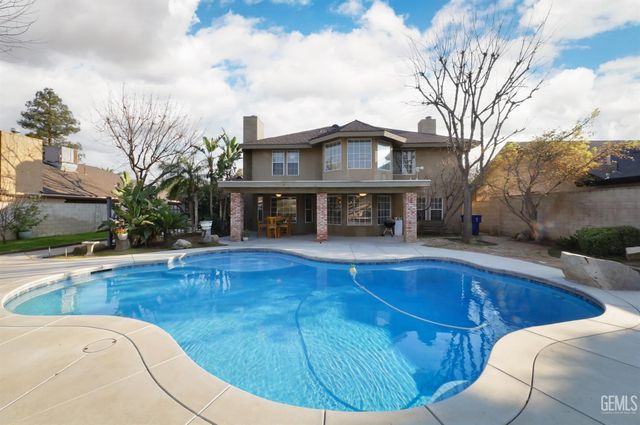 6400 Madonna Avenue, Bakersfield, CA 93308