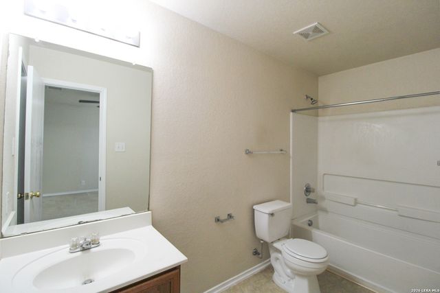 16130 Branching Oaks, San Antonio, TX 78247