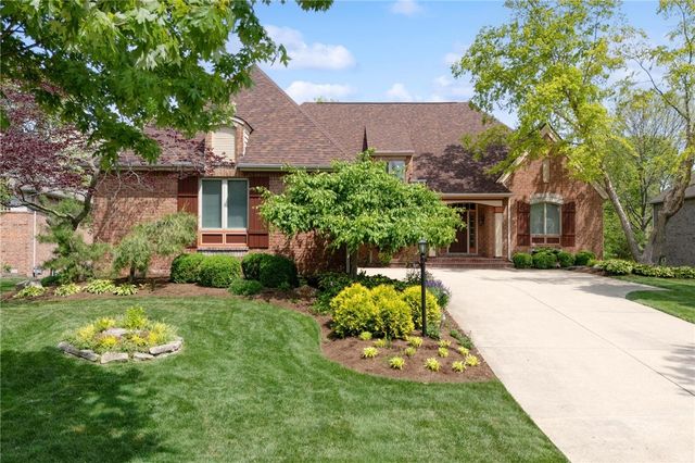1209 Club View Drive, Centerville, OH 45458