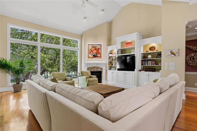1209 Club View Drive, Centerville, OH 45458