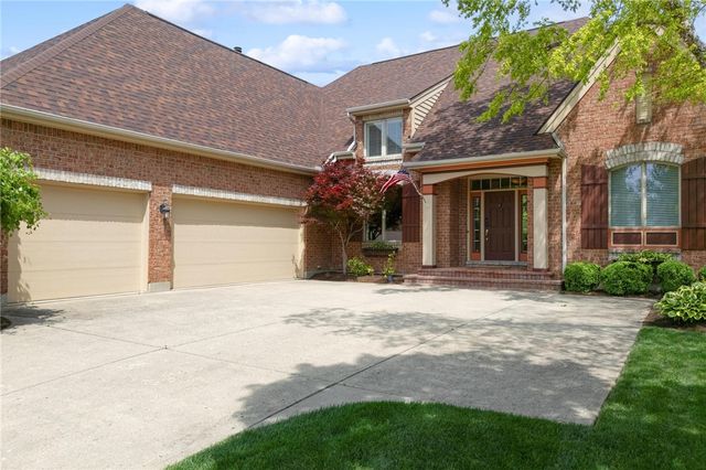 1209 Club View Drive, Centerville, OH 45458
