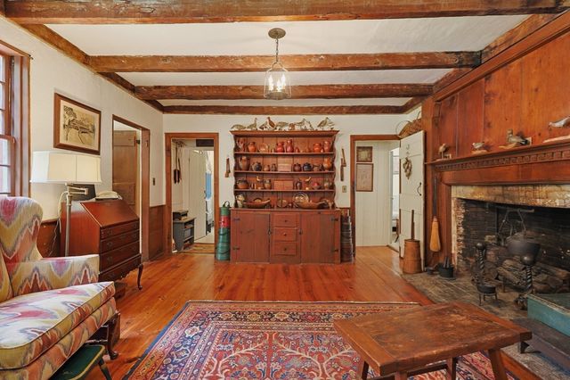 681 Washington St, Pembroke, MA 02359