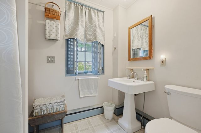 681 Washington St, Pembroke, MA 02359