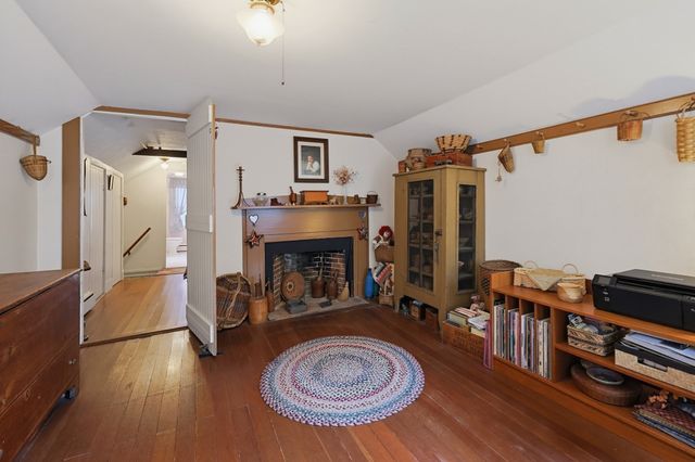 681 Washington St, Pembroke, MA 02359