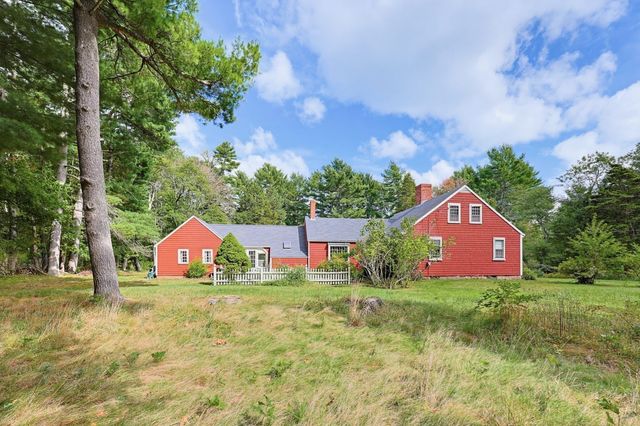 681 Washington St, Pembroke, MA 02359