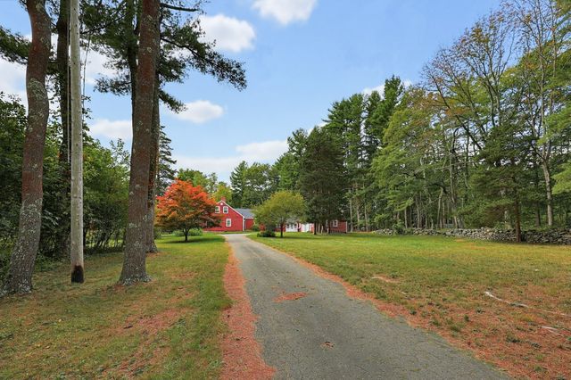 681 Washington St, Pembroke, MA 02359