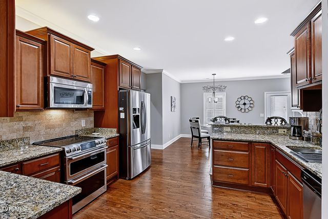 2011 Carson Way, Piney Flats, TN 37686