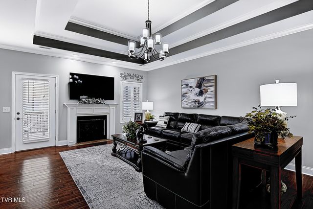 2011 Carson Way, Piney Flats, TN 37686