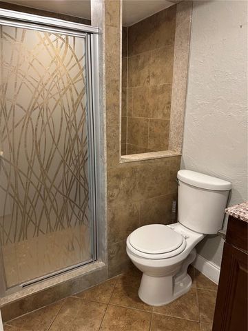 5800 HOLLYWOOD BOULEVARD 116, Sarasota, FL 34231
