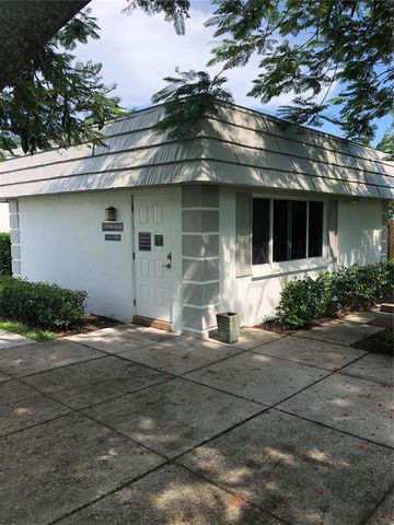 5800 HOLLYWOOD BOULEVARD 116, Sarasota, FL 34231