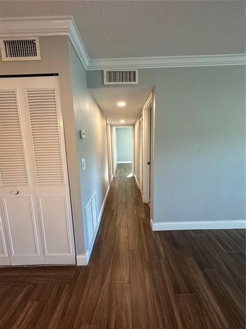 5800 HOLLYWOOD BOULEVARD 116, Sarasota, FL 34231